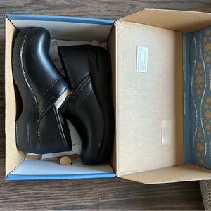 NIB 40 WIDE - Dansko Professional Black Box